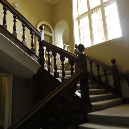 The Old Deanery - Restaurant With