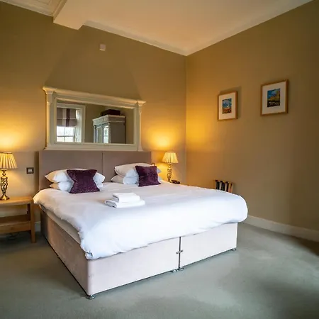 The Old Deanery 3*