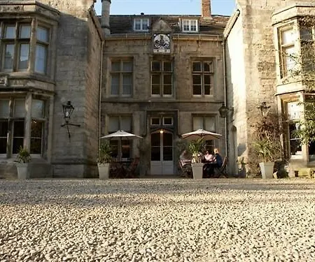 The Old Deanery - Restaurant With