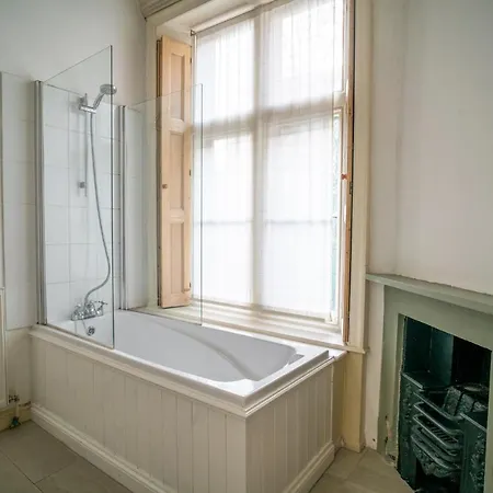 酒店 The Old Deanery 3*